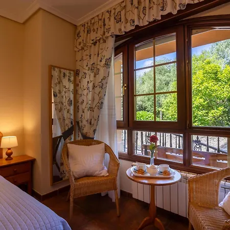 El Trasmerano Guest house Argonos