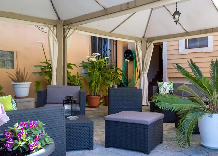 Guest house El Trasmerano 3*